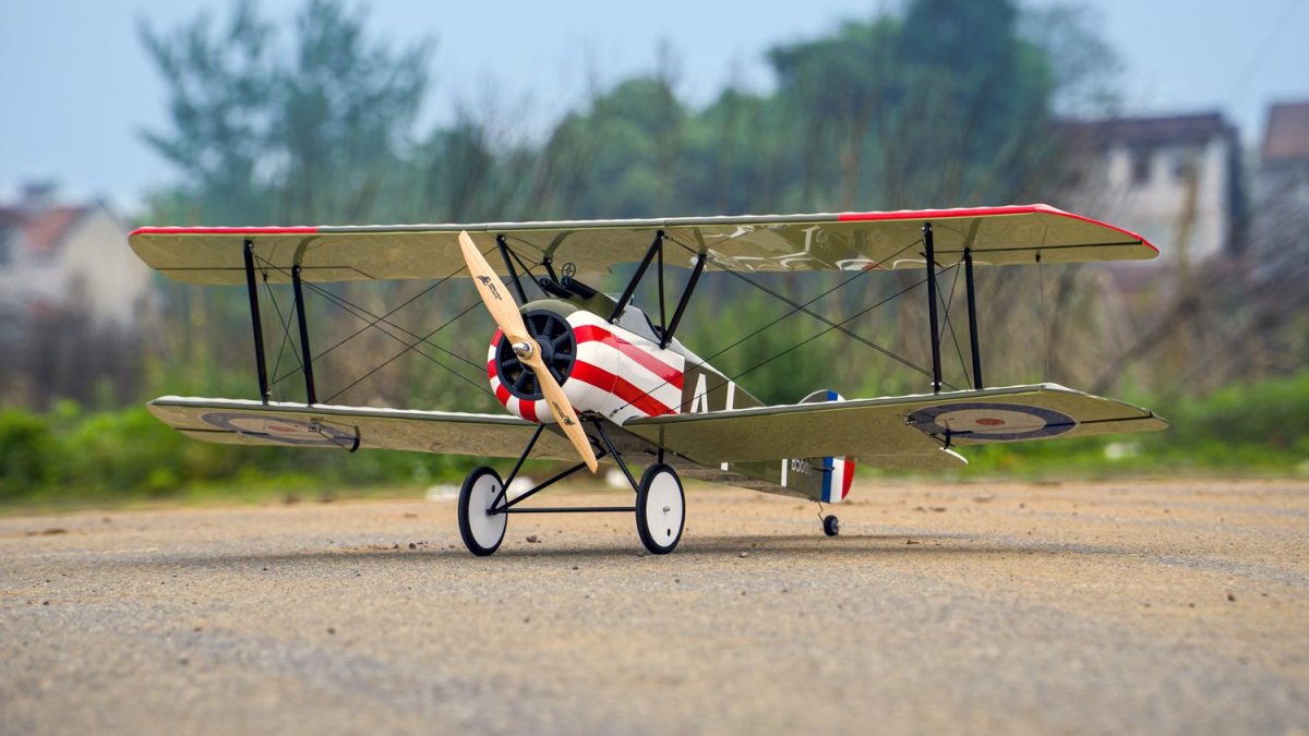 Британский одноместный истребитель кемел Роден 1/72