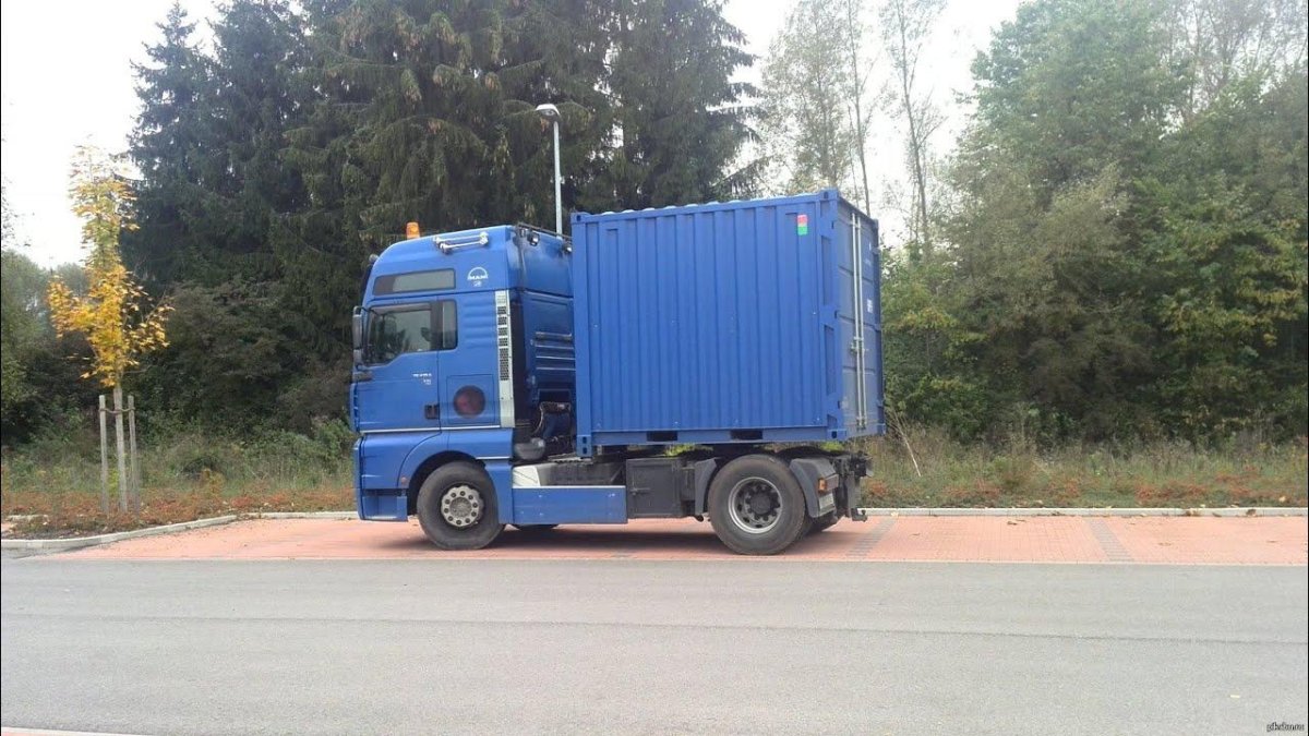 Грузовые машины