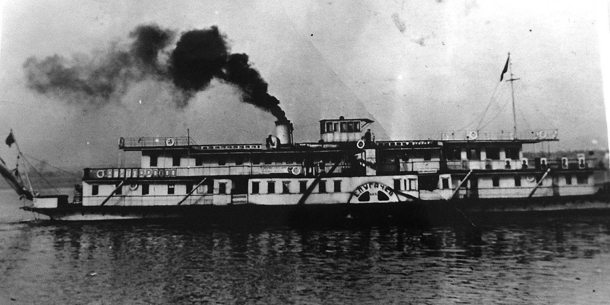 Речной пароход Андрей Жданов