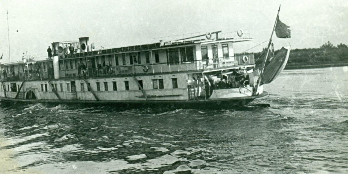 Пароход Большевик