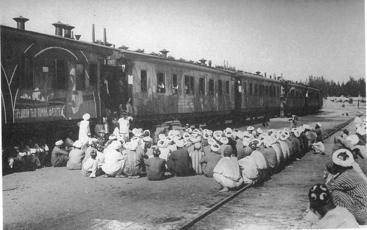 Агитпоезд красный Восток