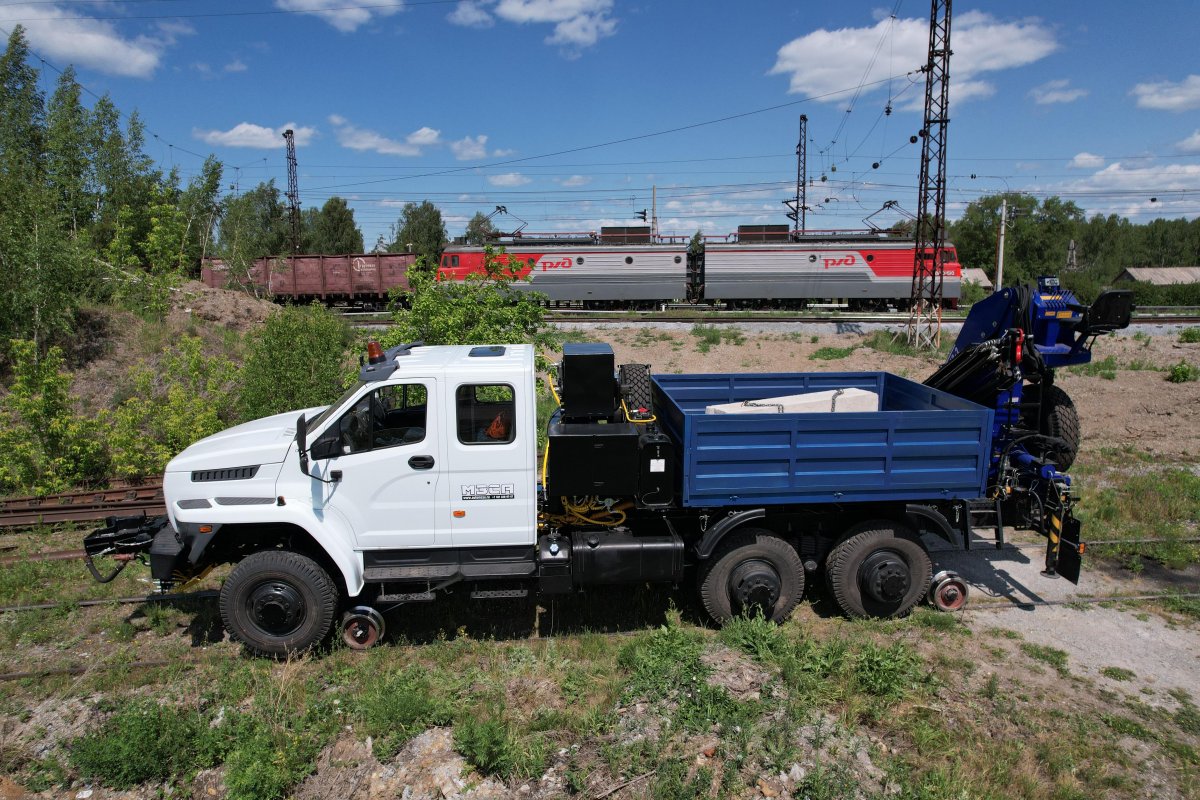 Локомобиль на базе Урал
