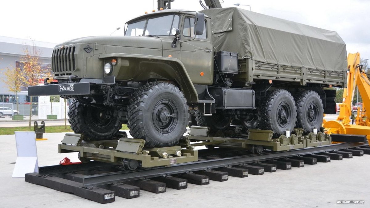 Урал 4320 мотовоз