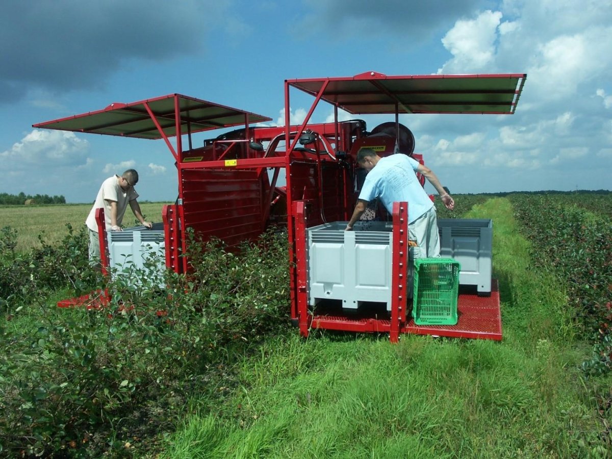 Прицепной комбайн MH 230 Harvest