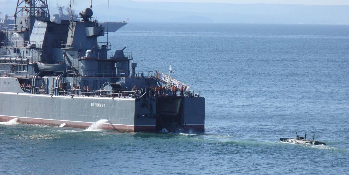 Пересвет большой десантный корабль