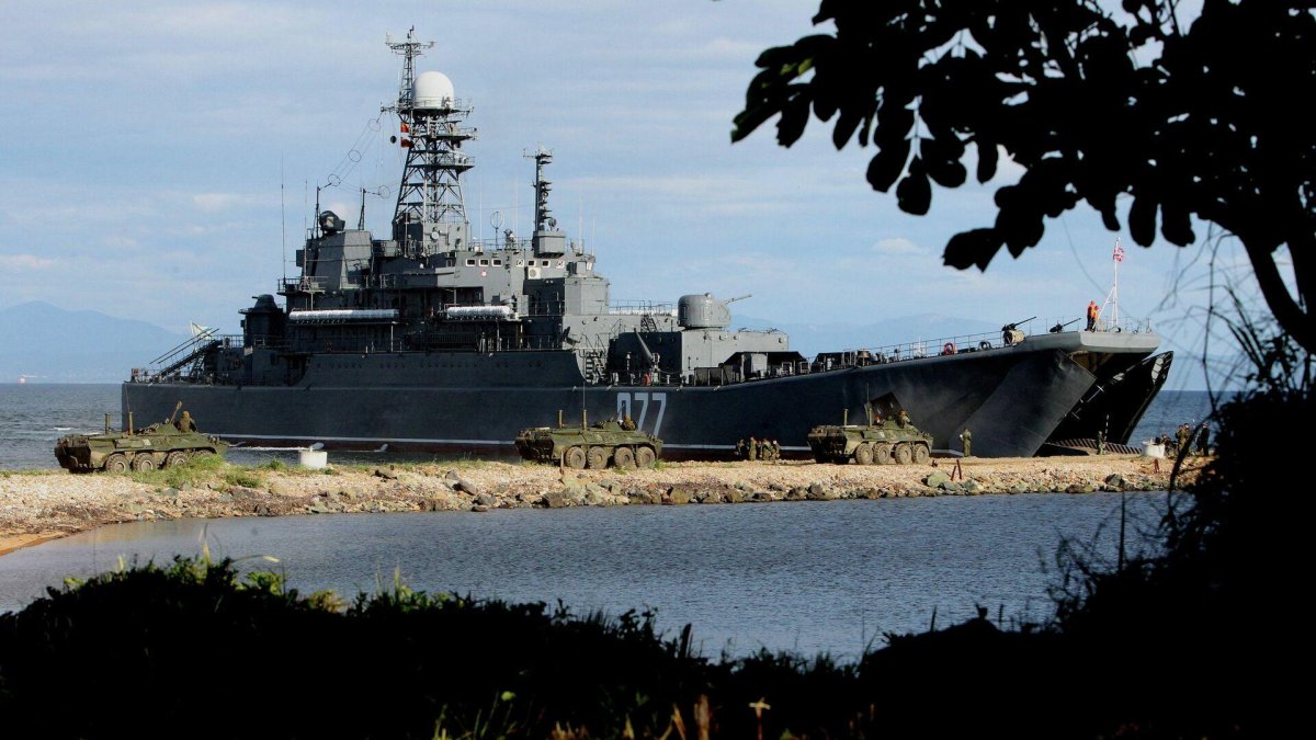 БДК Пересвет корабль