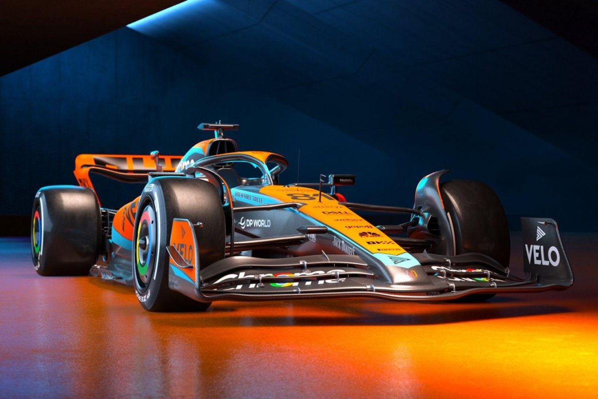 MCLAREN f1 2023