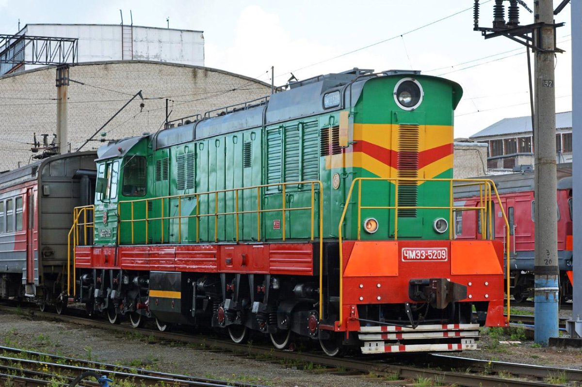 Маневровый Локомотив чмэ3