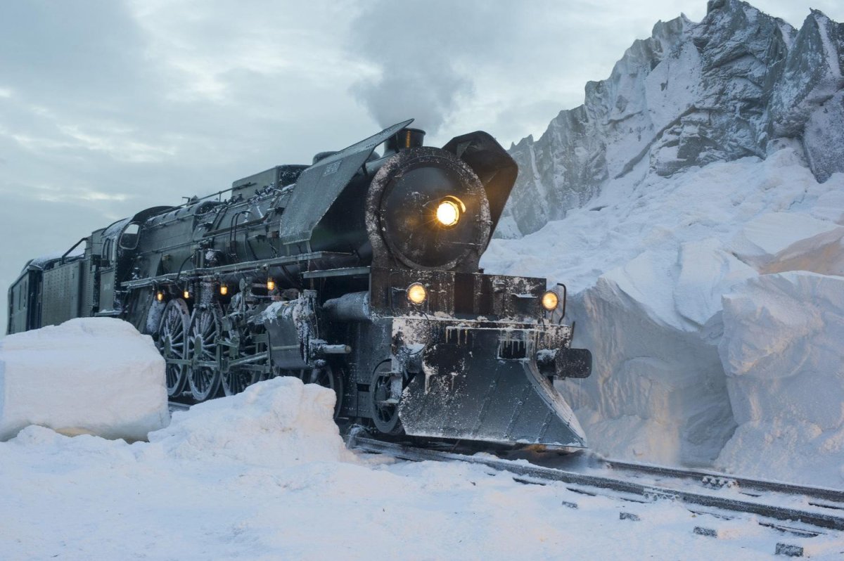 Восточный экспресс Локомотив