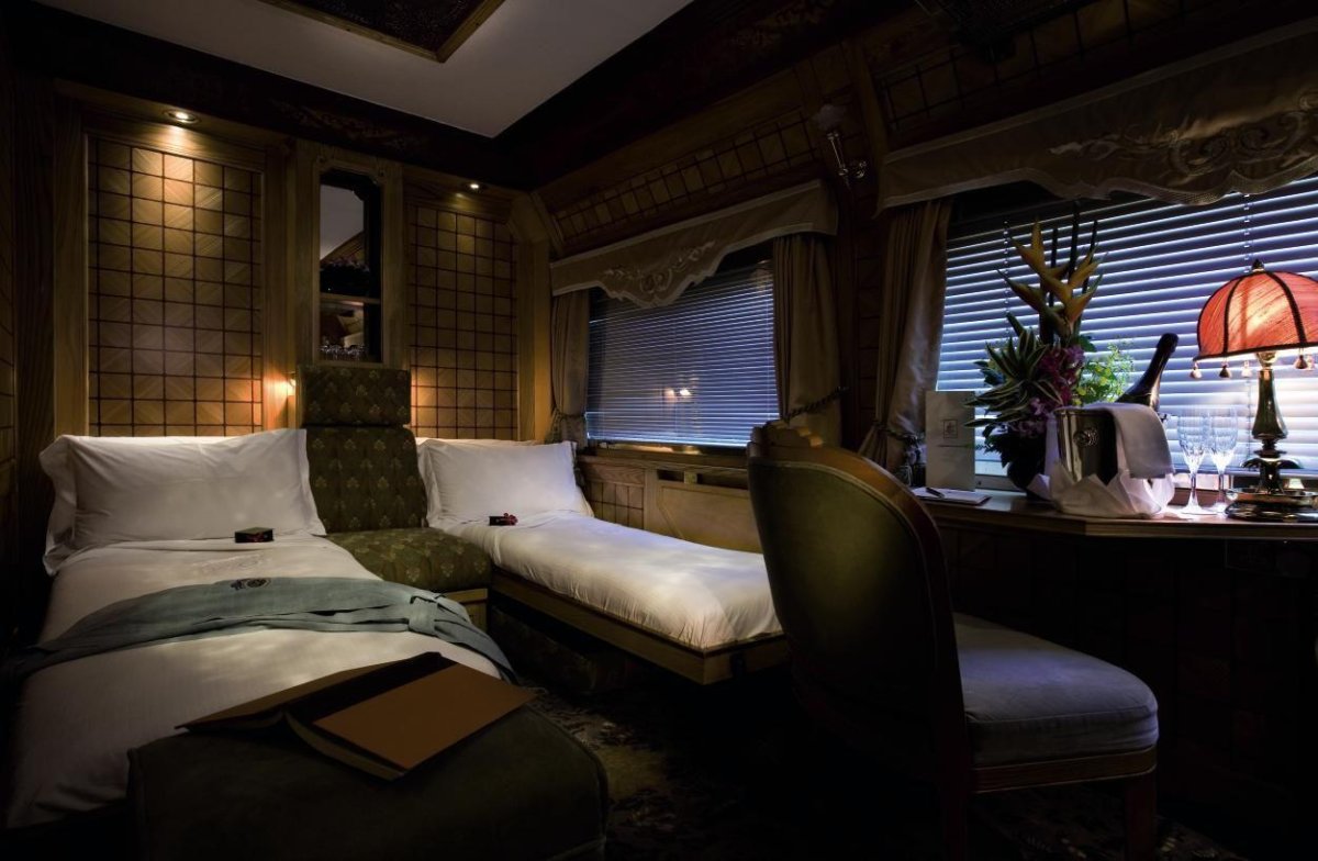 Поезд Eastern &amp; oriental Express