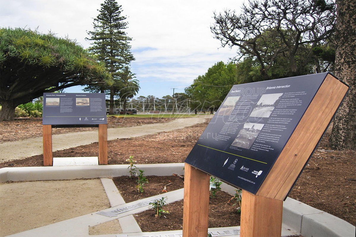 Навигационный стенд уличный