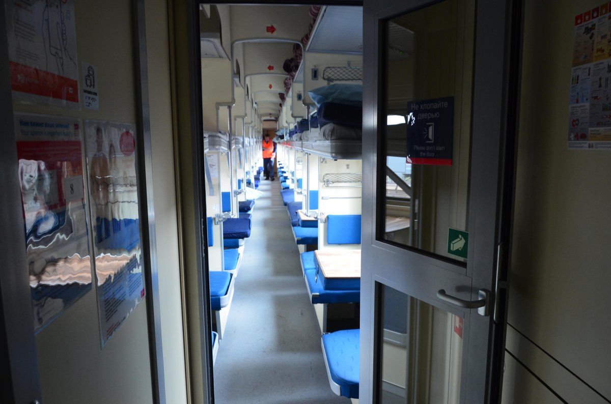 Поезд Вятка плацкартный вагон