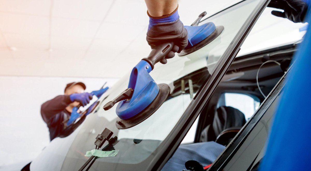 Автомобильное стекло