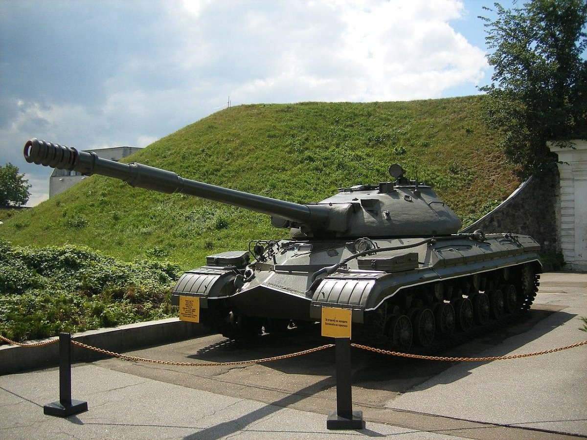Танк ИС-10