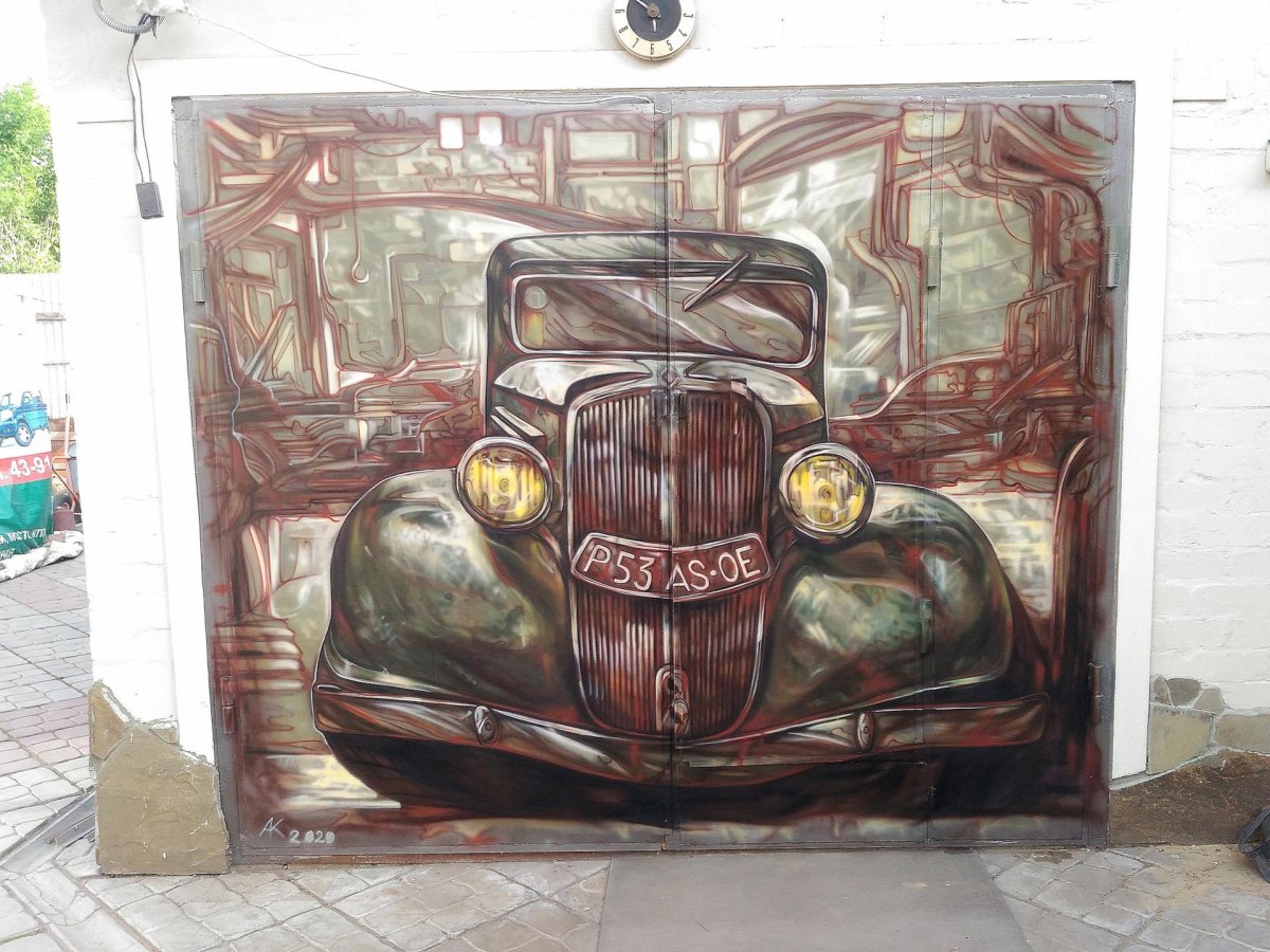 Гаражные ворота аэрография