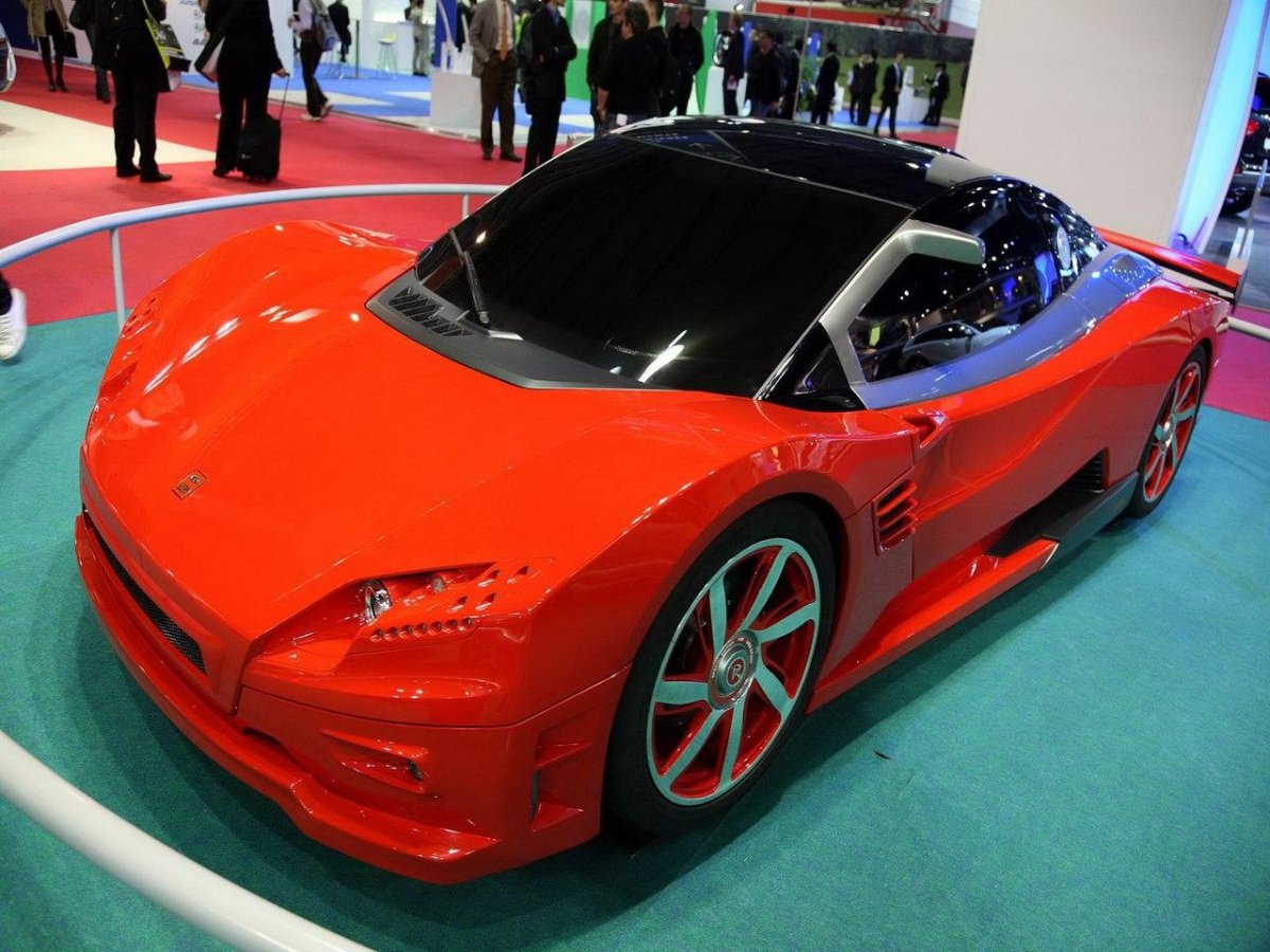 Лада революшен 4