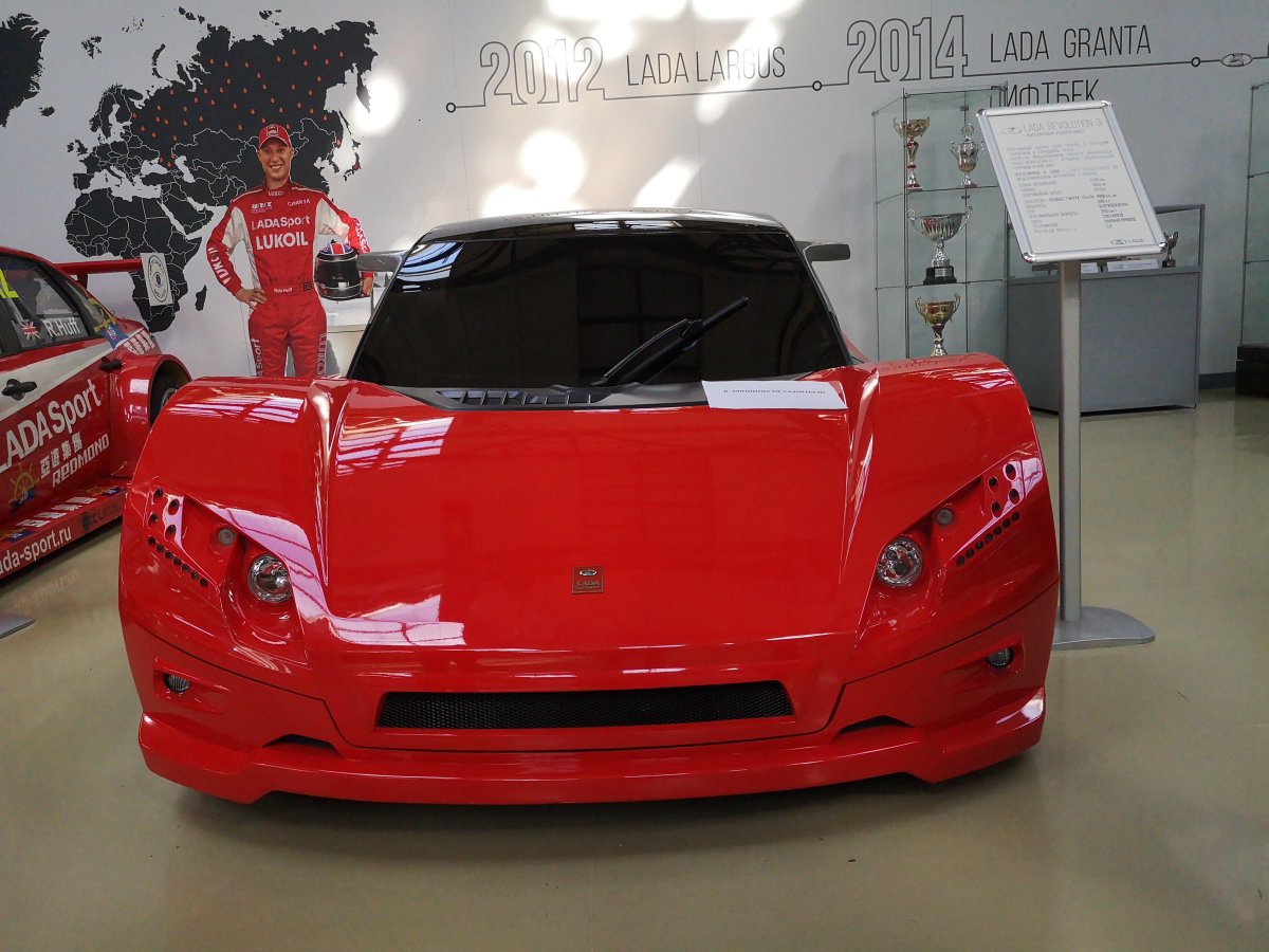 Суперкар Lada Revolution 3