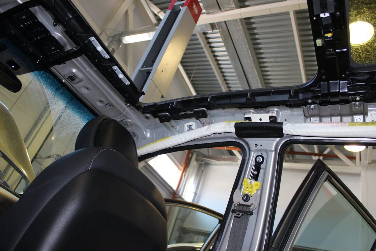 Kia Sportage 3 с панорамной крышей