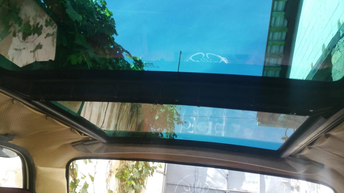 Панорамная крыша на ВАЗ 2107