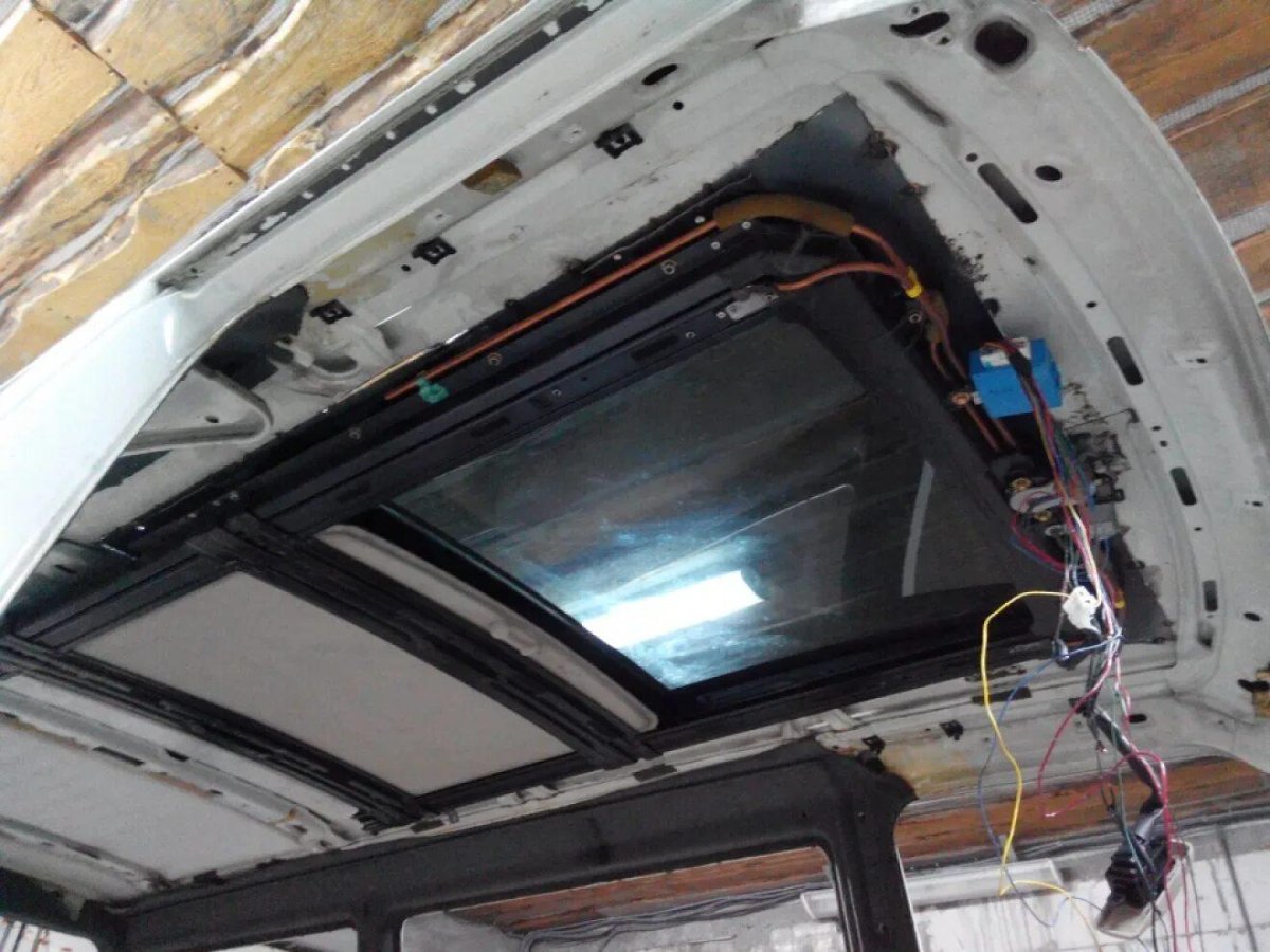 Mitsubishi Galant 8 штатный люк