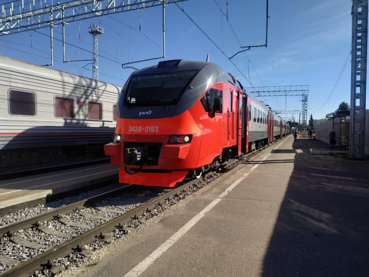 Ласточка электропоезд