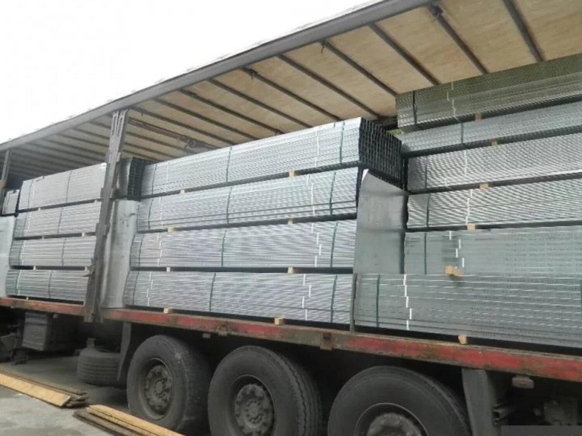 Гипсокартон в фуре