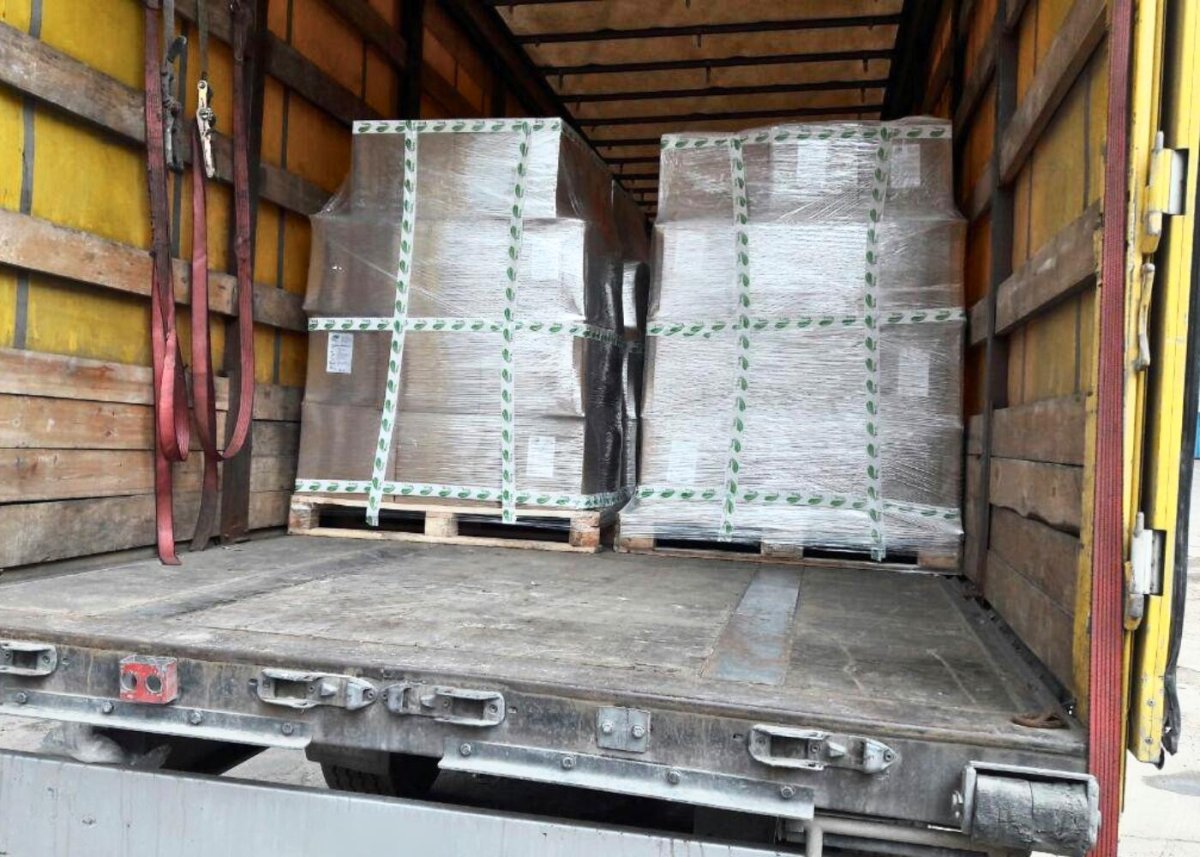 Разгрузка фуры 33 паллета