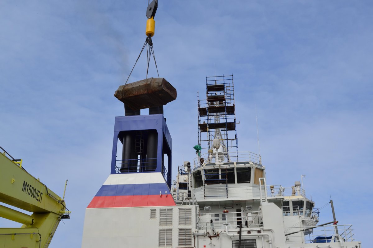 Судно тылового обеспечения проекта 23120