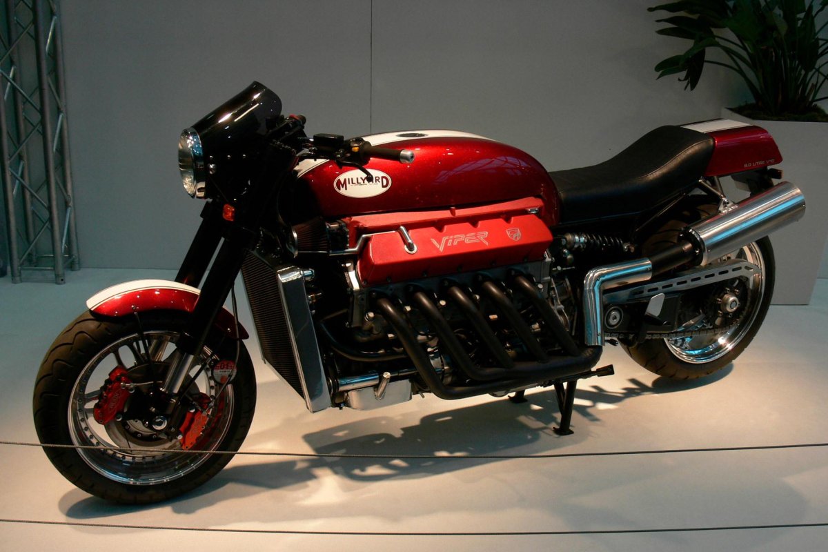 Мотоцикл v10 Viper