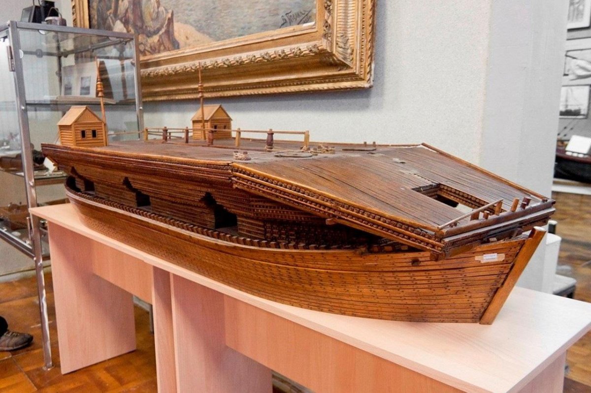 Баржа Беляна