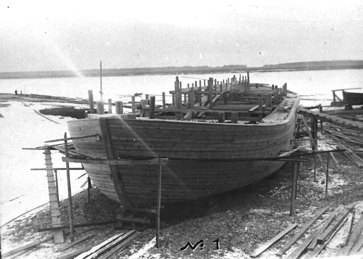 Беляна корабль на Волге