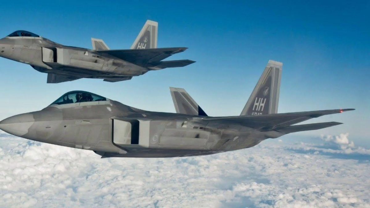 Самолет f-22a "Raptor"