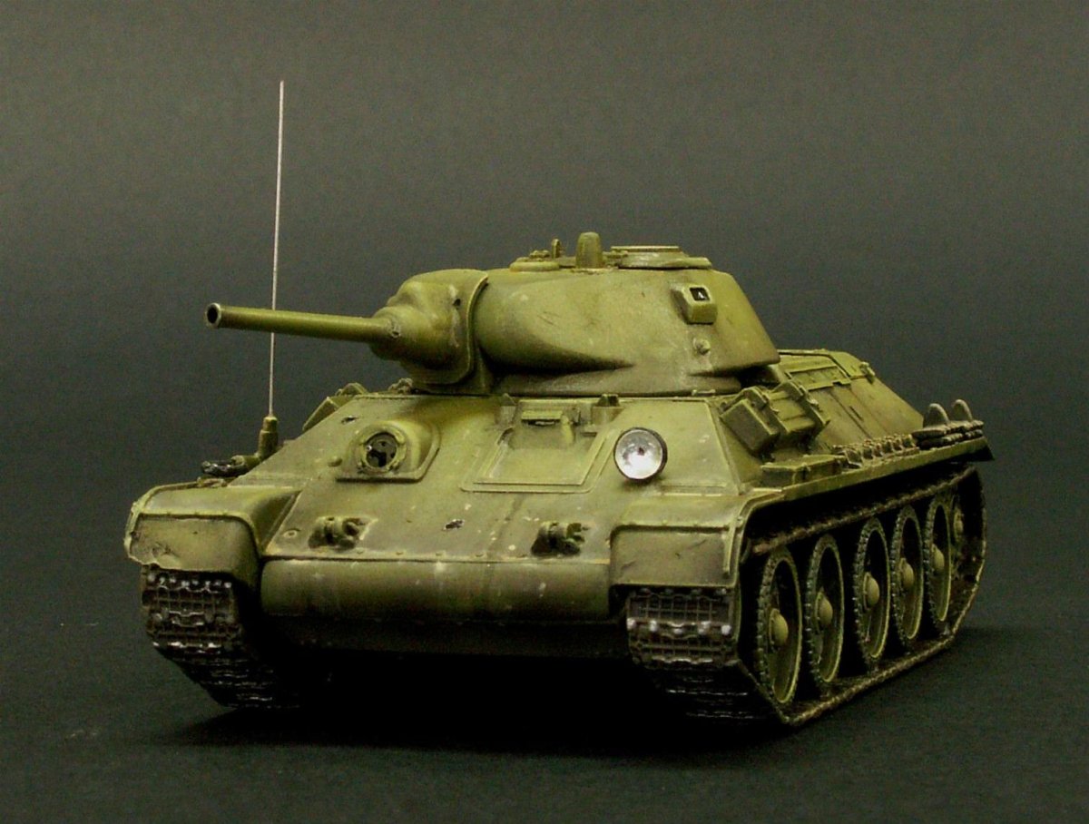 Танк т-34 с пушкой л-11