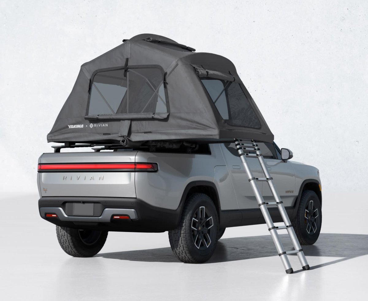 Rivian r1s 2022