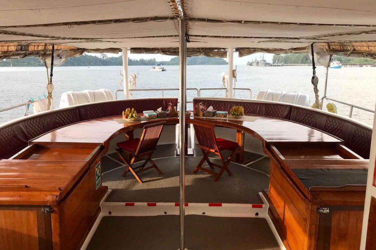 Палуба яхты