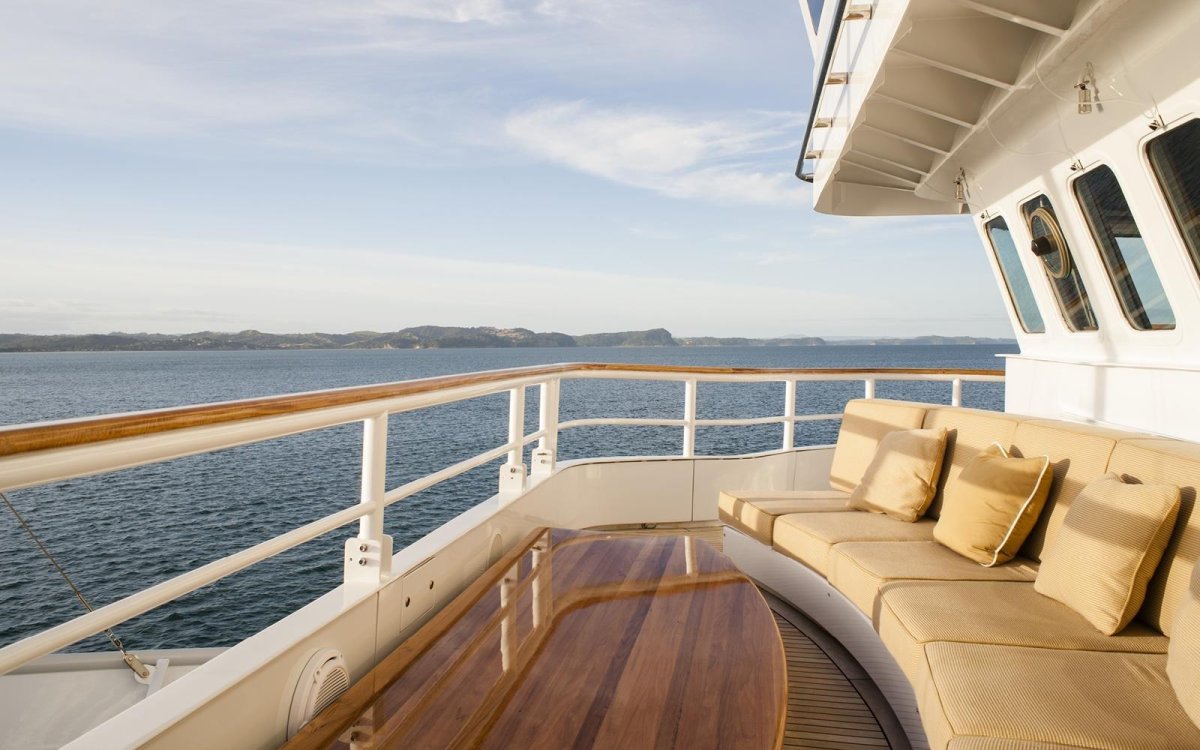 Яхтенная палуба