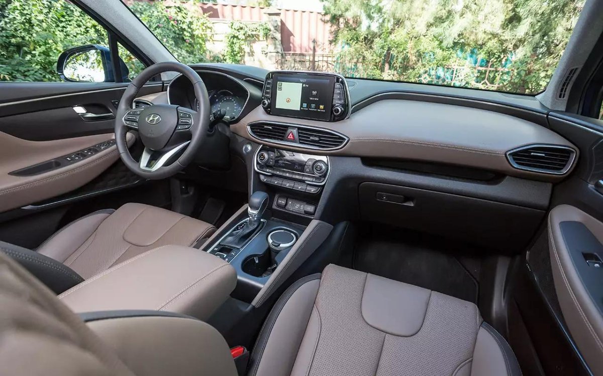 Hyundai Santa Fe 2022 салон