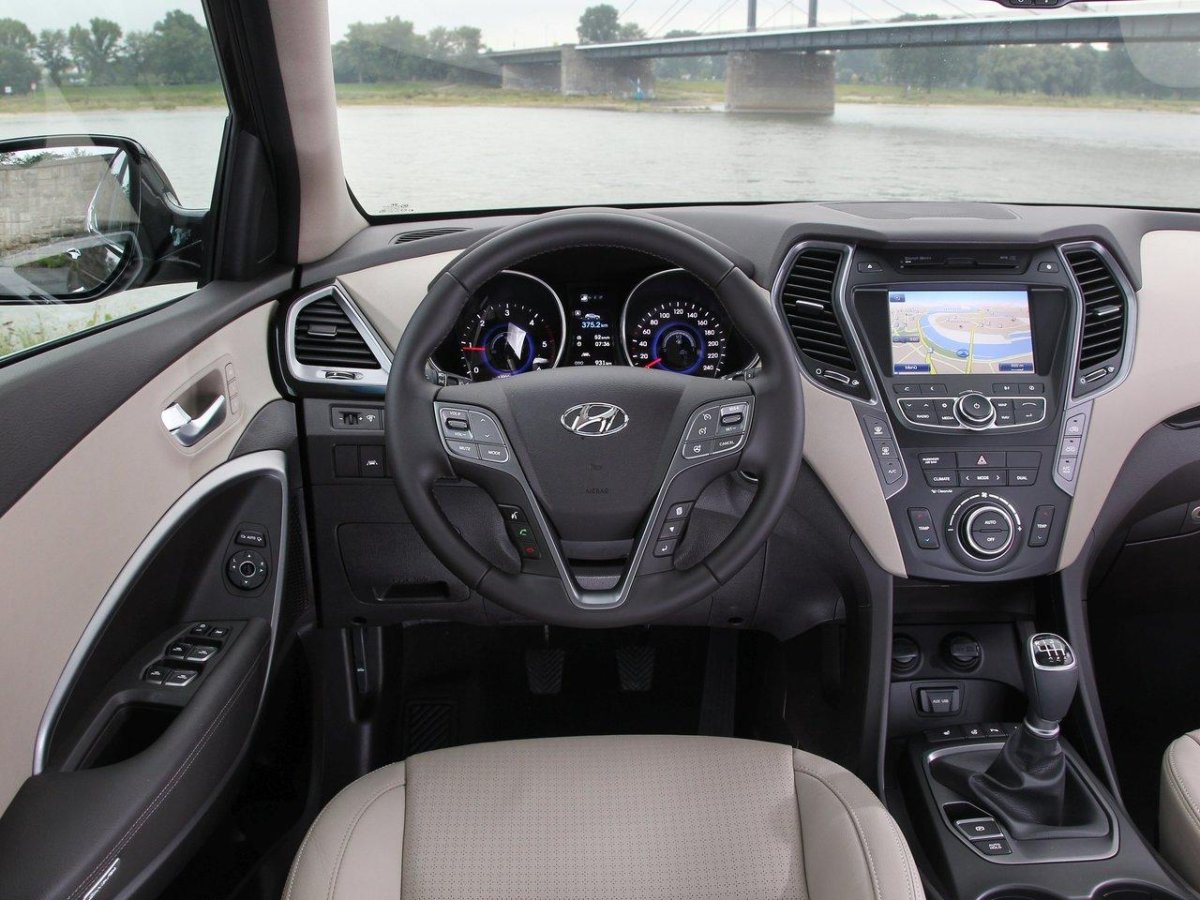 Hyundai Santa Fe III 2014 салон