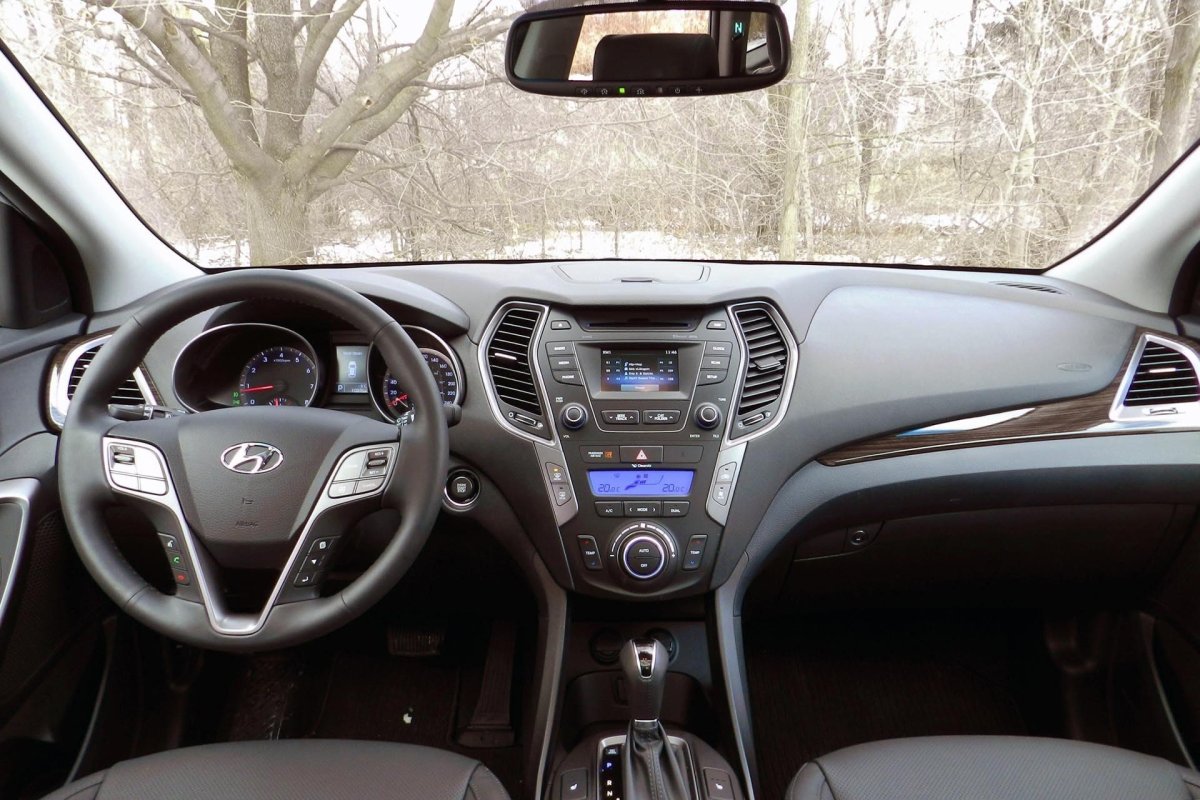 Hyundai Santa Fe 2015 салон