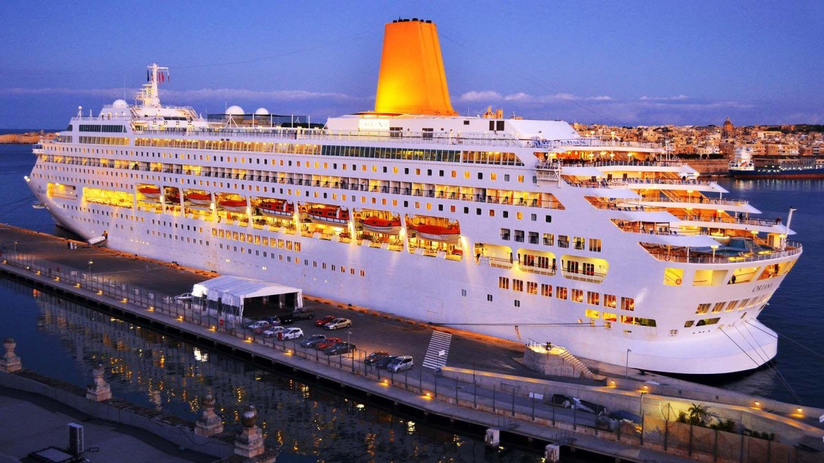 Круизный лайнер Санта Мария