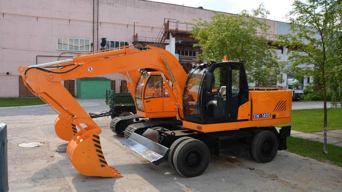 Экскаватор EW-1400