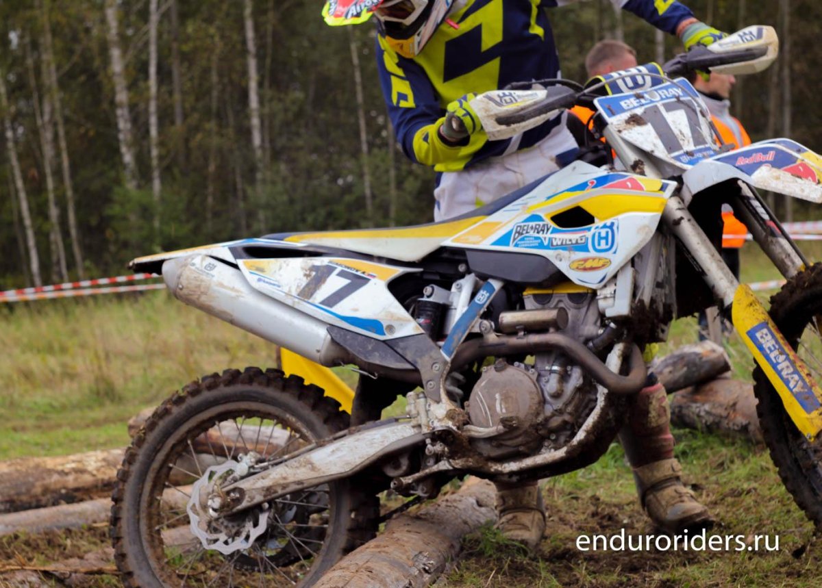 Эндуро и кроссовые мотоциклы отличия