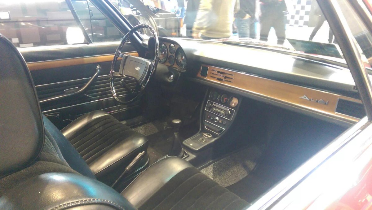 Audi 100 Coupe