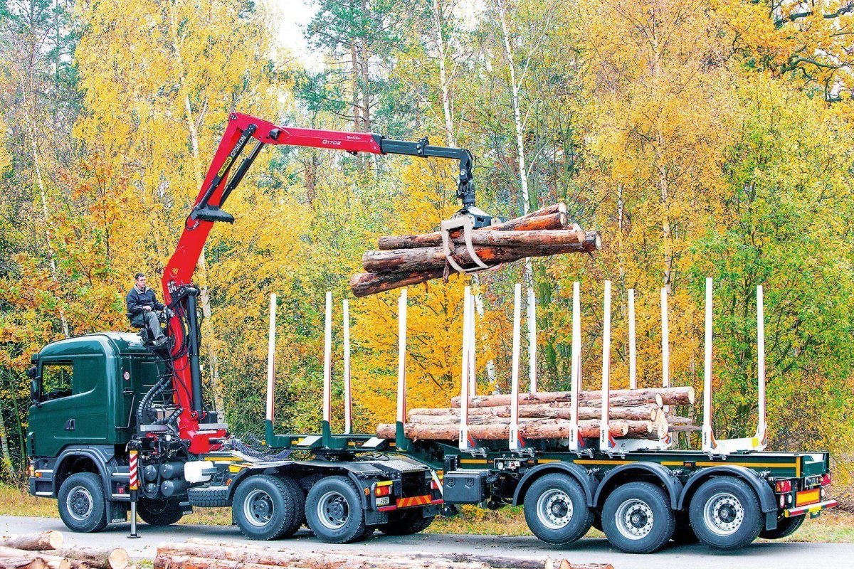 Урал Фискарс лесовоз