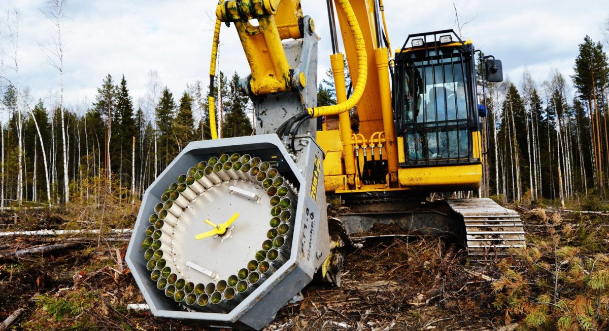 Форвардер Комацу 865