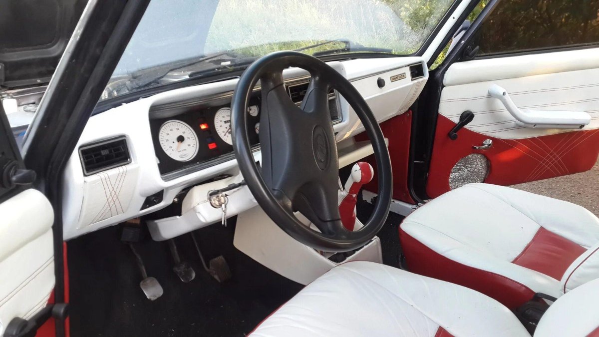 Белый салон ВАЗ 2107