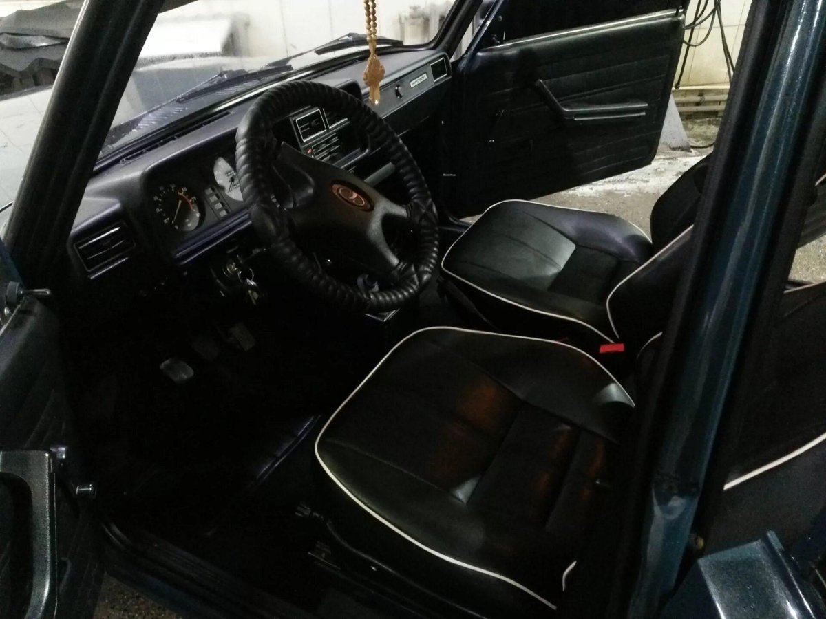 ВАЗ 2107 салон кожа