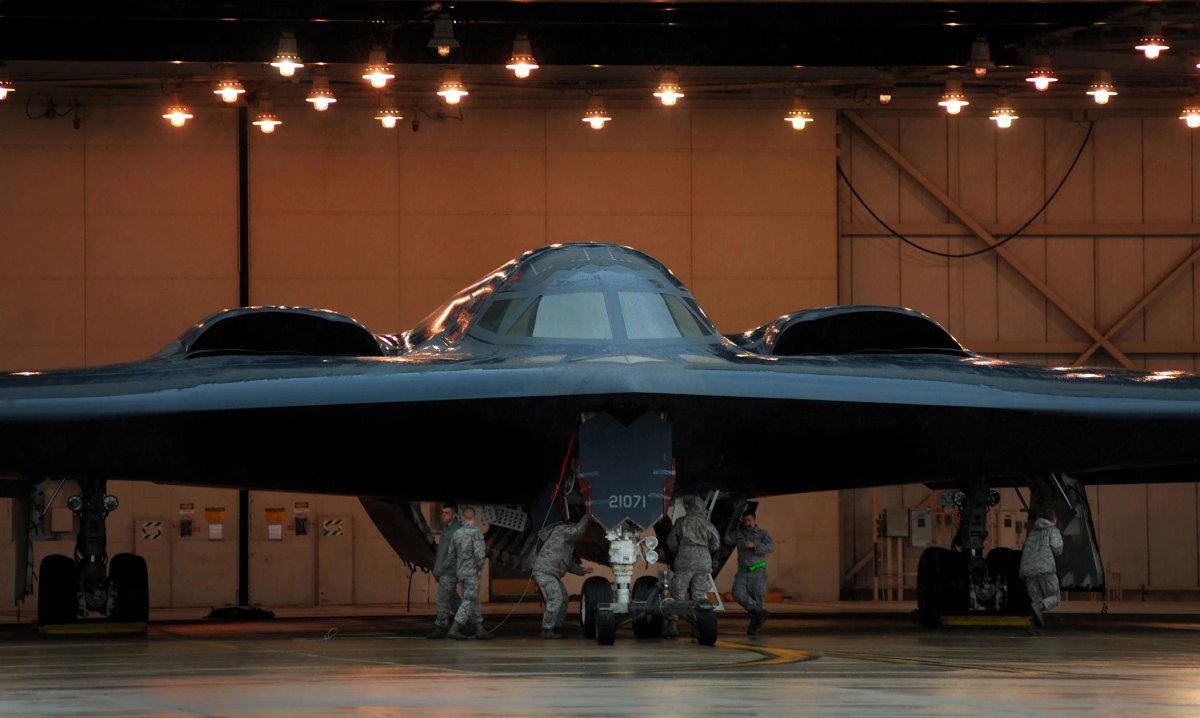 B-2 Spirit: стелс-бомбардировщик