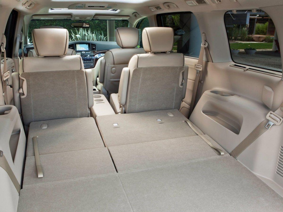 Nissan Quest Minivan