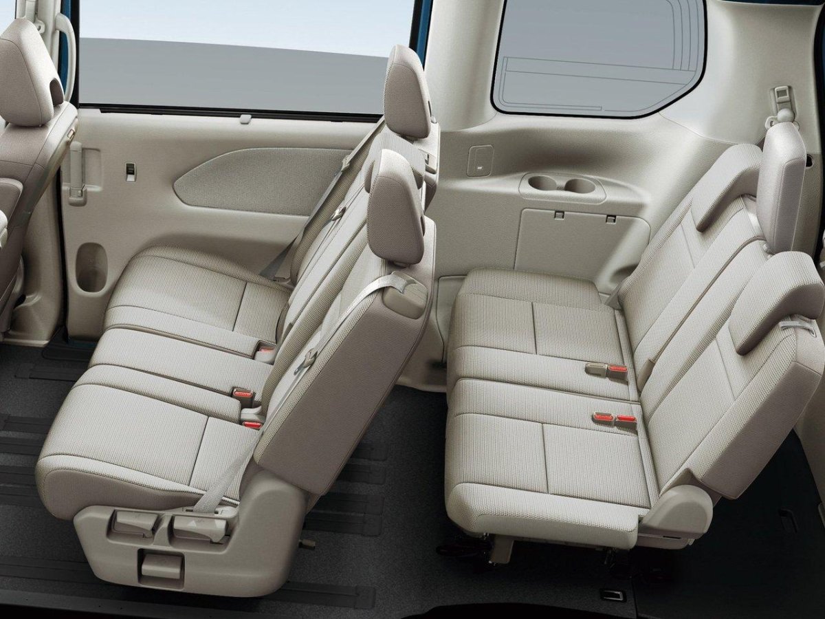 Nissan Serena v (c27)